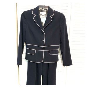 Women’s Navy-Pants suit- 6P